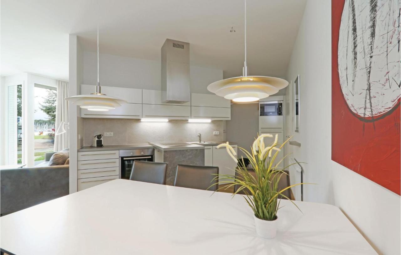Nice Apartment In Luebeck Travemuende With Kitchen エクステリア 写真