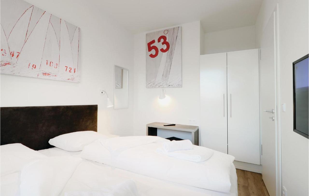 Nice Apartment In Luebeck Travemuende With Kitchen エクステリア 写真